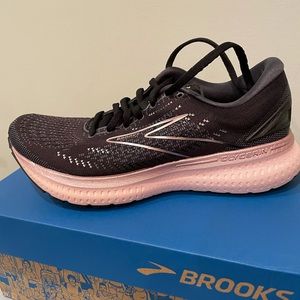 NIB Brooks Glycerin 13 Running Shoes Black/Pink